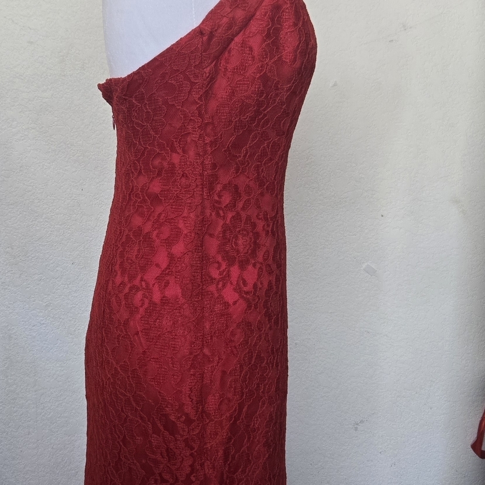 ZUM ZUM, NWT,Elegant Maxi Dress Red Lace Halter Dress. Size 4 - Picture 3 of 11